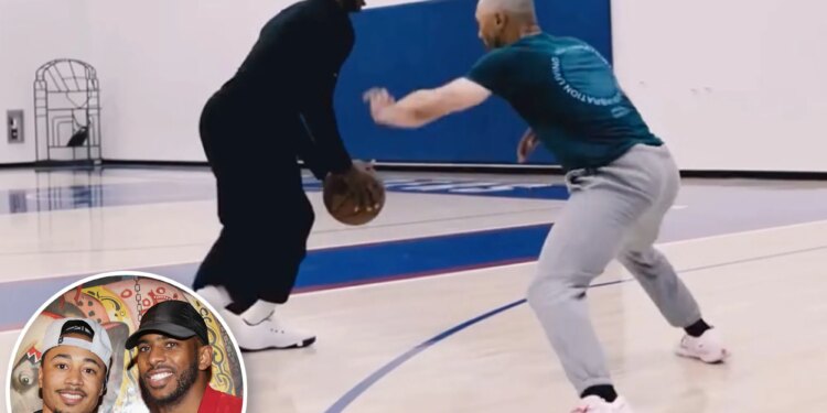 Chris Paul hoops with Mookie Betts at Clippers' facility