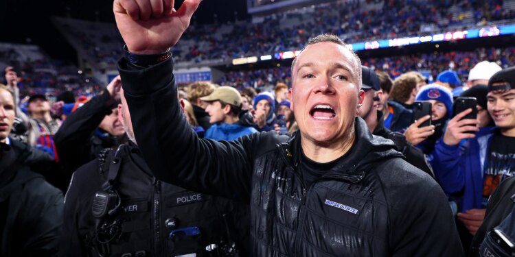 Get up to $2,000 in FanCash for Washington vs. Boise State