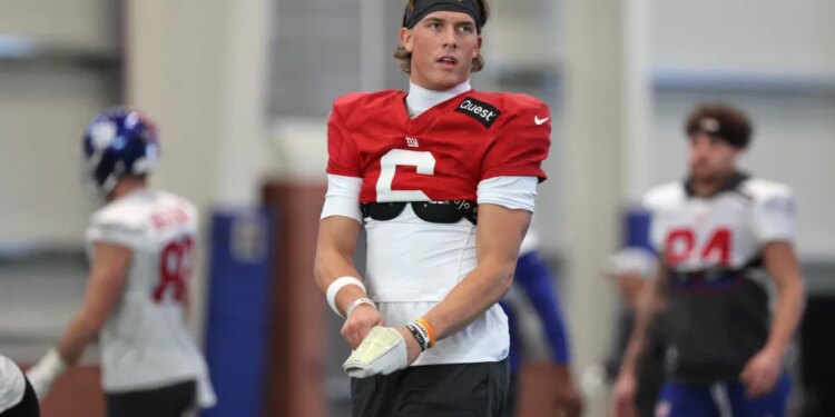New York Giants quarterback Jaxson Dart (6) during practice.