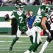 Jets quarterback Tyrod Taylor (2) looks for a receiver during the fourth quarter.