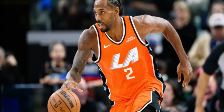 Kawhi Leonard of the Clippers dribbles against the Pistons on Dec. 28, 2025.