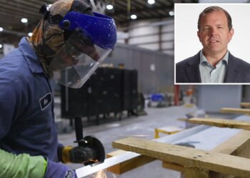 Louisiana boss hands workers $240M in bonuses after selling his company for $1.7B