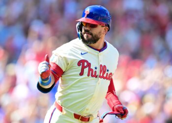 Mets interested in Kyle Schwarber as Winter Meetings get underway