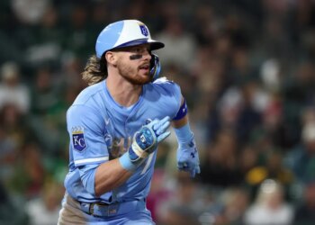 Kansas City Royals Bobby Witt Jr. running after hitting a single.