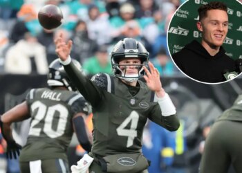 One certainty with Jets' Brady Cook entering first start