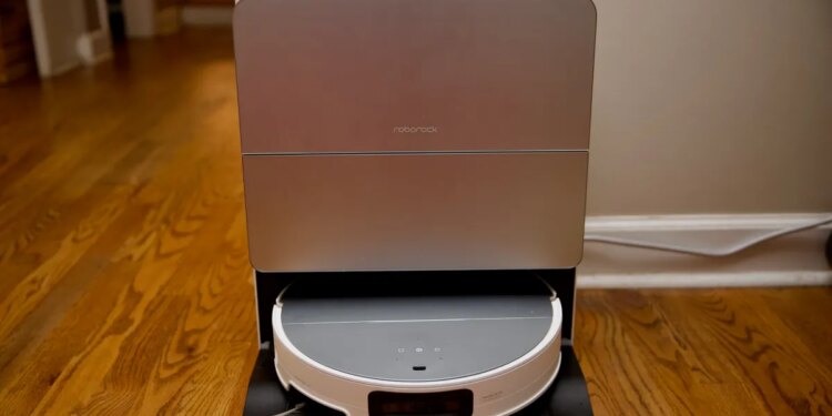 Roborock’s powerful Saros 10 robovac is still at its lowest price ever