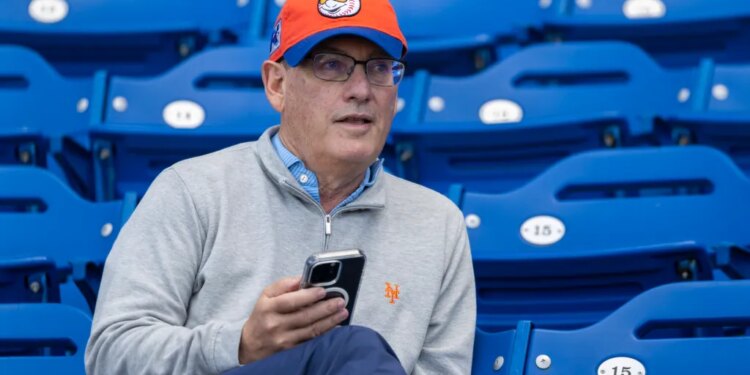 New York Mets owner Steve Cohen watches Spring Training.