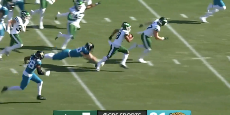 Isaiah Williams punt return for a touchdown was called back over a penalty.