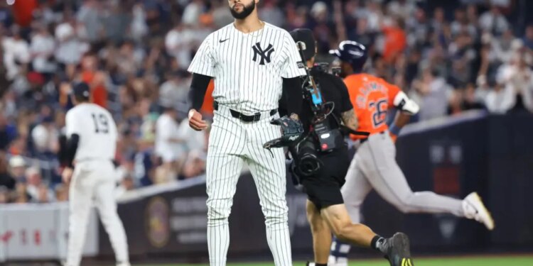 The question at center of Mets' Devin Williams signing