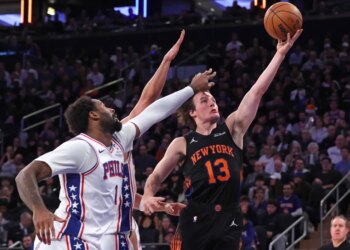 Tyler Kolek goes up for layup during the Knicks' loss the 76ers on Dec. 19 2025. He scored just two points in the defeat.