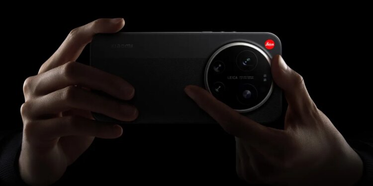 Xiaomi’s 17 Ultra Leica edition has a rotatable camera zoom