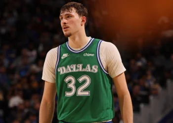 theScore Bet bonus code NPNEWS: Bet $10, get $100 in bonus bets for Mavericks vs. Trail Blazers