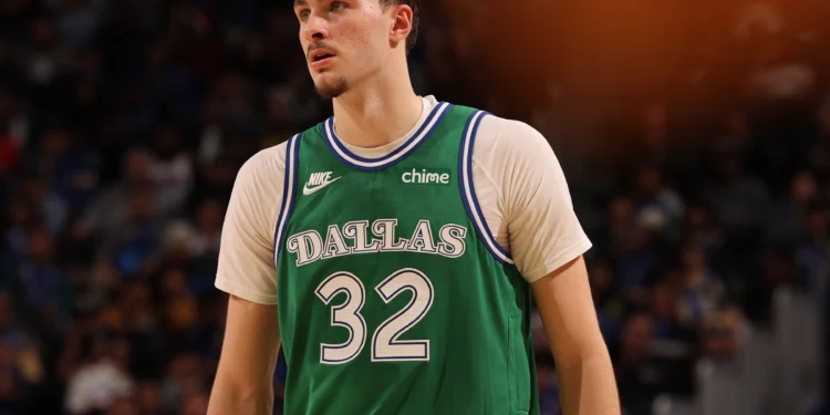 theScore Bet bonus code NPNEWS: Bet $10, get $100 in bonus bets for Mavericks vs. Trail Blazers