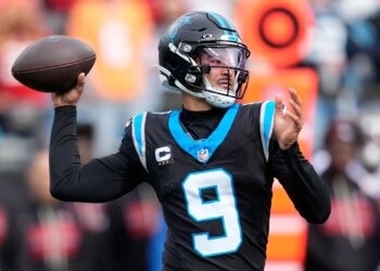 theScore Bet bonus code NPNEWS: Bet $10, get $100 in bonus bets for Panthers vs. Buccaneers