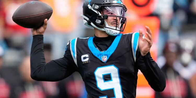 theScore Bet bonus code NPNEWS: Bet $10, get $100 in bonus bets for Panthers vs. Buccaneers