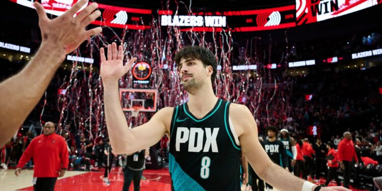 Dabble promo code: Get $10 when you sign-up to Dabble for Trail Blazers vs. Kings