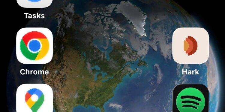 Apple’s new Airtags are a nice upgrade to a simple gadget