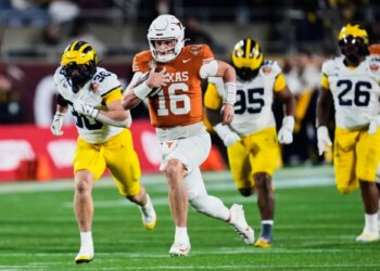 Arch Manning dazzles in Texas' Citrus Bowl win over Michigan