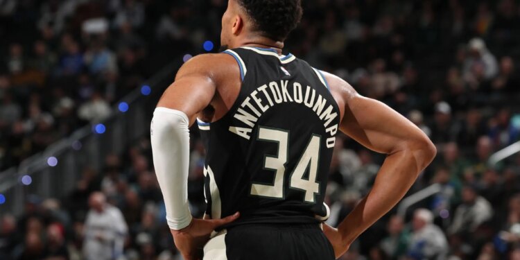 Bet $10, get $100 in bonus bets for Bucks vs. Wizards