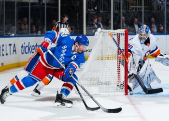 Bet $10, get $100 in bonus bets for Rangers vs. Islanders