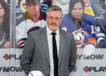 Bet $5 and get $300 in bonus bets for Islanders vs. Predators