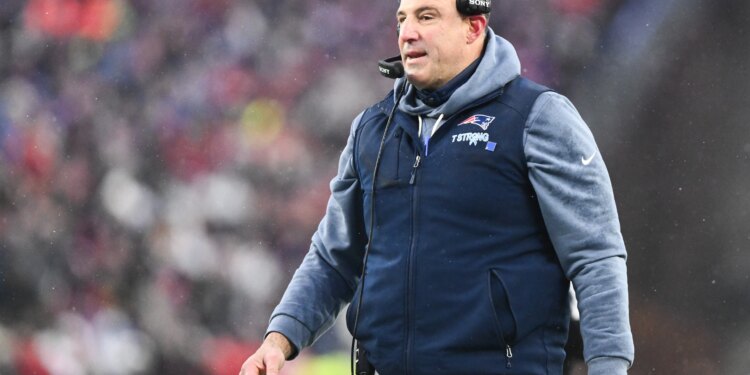 Bet $5 and get $300 in bonus bets for Patriots vs. Broncos