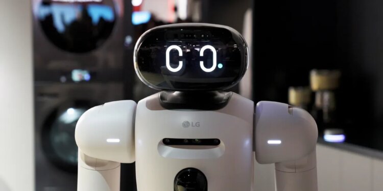 CES 2026: the humanoid robots trying to make their way into your home
