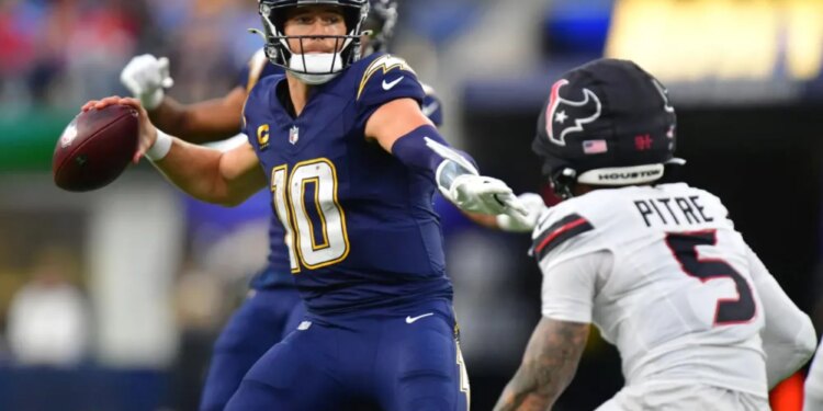 Chargers' Justin Herbert has to find his way in playoffs