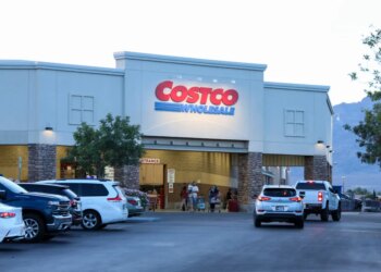 Costco has discreetly increased gas rewards for holders of its branded credit card.