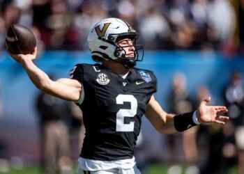 Vanderbilt quarterback Diego Pavia (2) throws a pass during the 2025 ReliaQuest Bowl game between the Vanderbilt Commodores and the Iowa Hawkeyes at Raymond James Stadium in Tampa, Fla., on Wednesday, December 31, 2025.