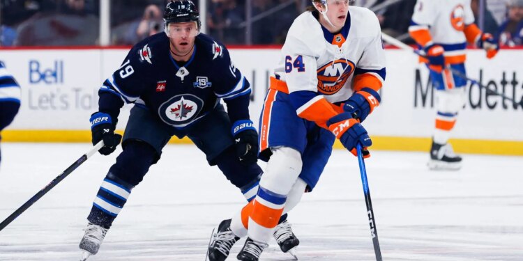 Exclusive | How Cal Ritchie is working through his Islanders rookie wall