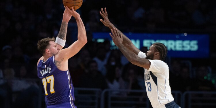 Get $10 when you sign-up to Dabble for Lakers vs. Mavericks