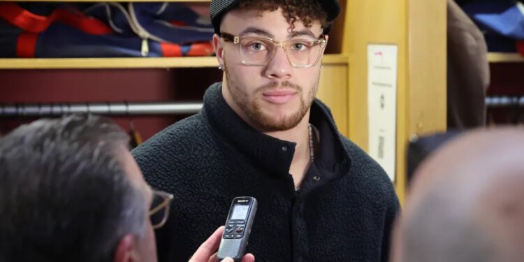 Theo Johnson speaks to reporters at Giants breakup day on Jan. 5, 2026.