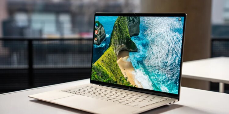 HP’s latest OmniBooks are getting chip bumps and OLED screens