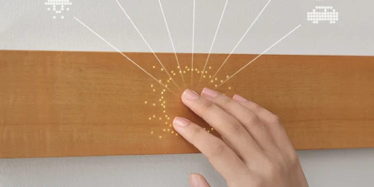 Hands-on with the Mui Board: a wooden smart home controller