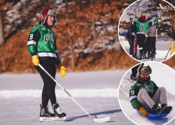 Islanders' pond hockey outing the latest example of tight-knit vibes