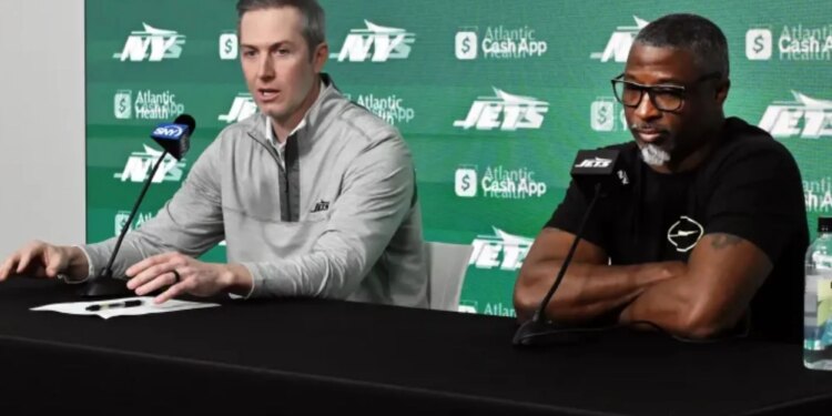 Jets brass more confident 'than ever' as they try to sell hope