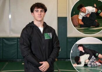 Justin Powers using Carle Place wrestling stardom to chase state title