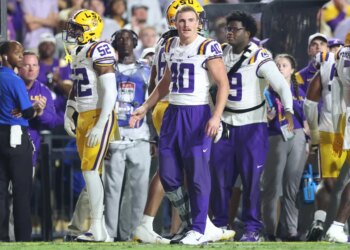 Louisiana State Tigers linebacker Whit Weeks (40) on the sideline during the first half against the Texas A&M Aggies at Tiger Stadium.