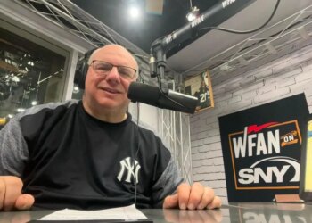 Peter Schwartz performed the final sports update on WFAN.