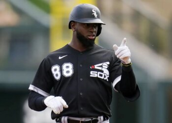 Luis Robert Jr. trade is exactly the type of gamble Mets should be taking