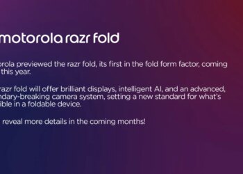 Motorola’s first book-style foldable leaks