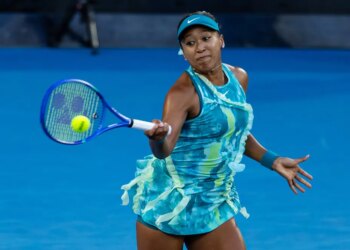 Naomi Osaka, hitting a forehand during her second-round win, had to withdraw before her third round match at the Australian Open because of an undisclosed injury.