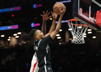 Ziaire Williams, going up for a layup during the Nets' loss to the Rockets on Jan. 1, 2026, has been playing better since being benched in the final two games of 2025.