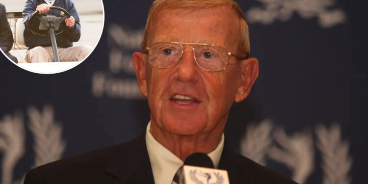 Notre Dame coaching legend Lou Holtz enters hospice care at 89