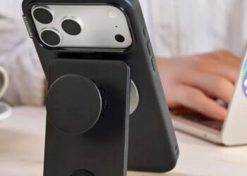 PopSockets added a wallet to its folding kickstand grip