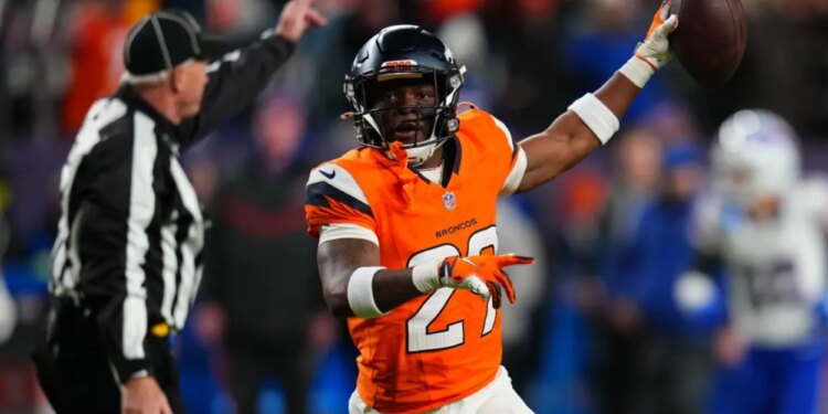 Refs deserve all the praise for getting it right in Bills-Broncos battle