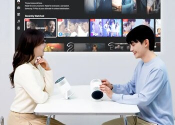 Samsung adds much needed brightness to its Freestyle projector