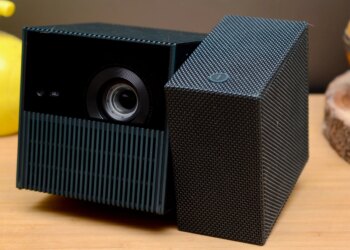 TCL’s PlayCube projector is more fun than a Rubik’s Cube