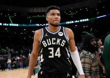 Tanking Nets should make push for Giannis Antetokounmpo